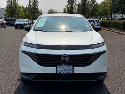 Used 2025 Nissan Murano SV AWD/4WD image 3