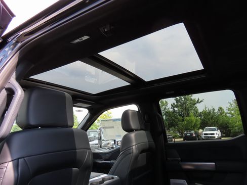 New 2026 Ford F250 Platinum image 20