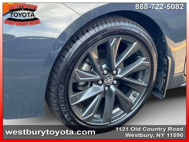 Used 2024 Toyota Corolla SE w/ SE Premium Package FWD image 11