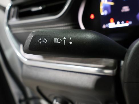 Used 2023 Jeep Grand Cherokee Overland w/ Luxury Tech Group IV image 35