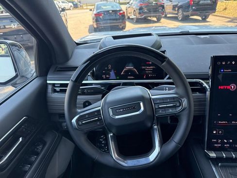 Used 2025 GMC Sierra EV Denali AWD/4WD image 16
