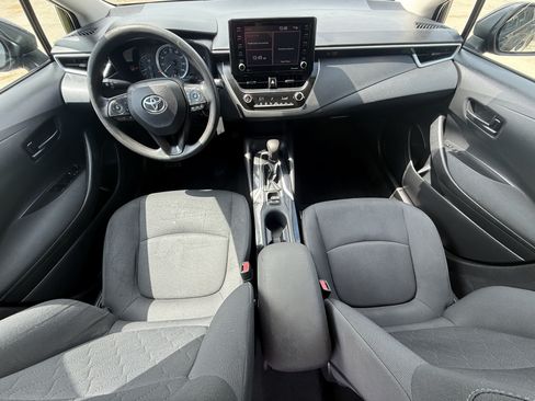 Used 2022 Toyota Corolla LE FWD image 11