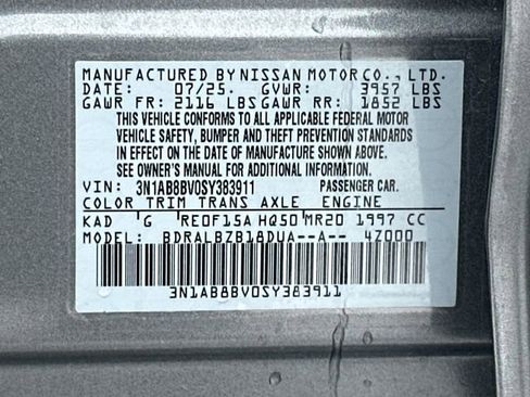 Used 2025 Nissan Sentra S image 32