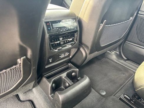 Certified 2023 Jeep Grand Cherokee L Laredo AWD/4WD image 18