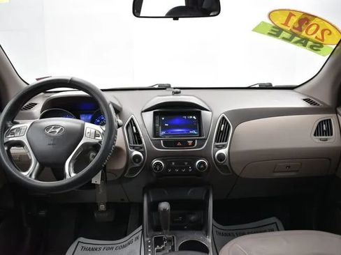 Used 2011 Hyundai Tucson GLS FWD image 19