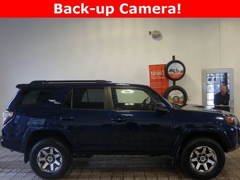 Certified 2019 Toyota 4Runner TRD Off-Road image 2