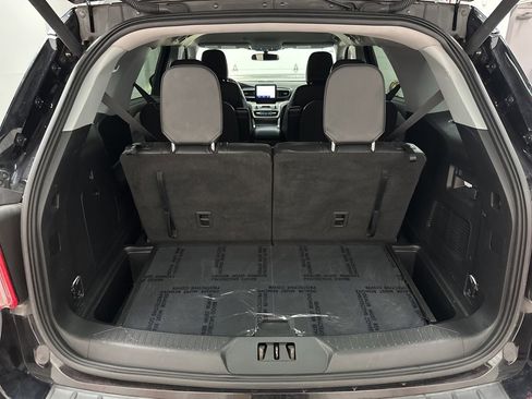 Used 2023 Ford Explorer XLT w/ Equipment Group 202A image 37