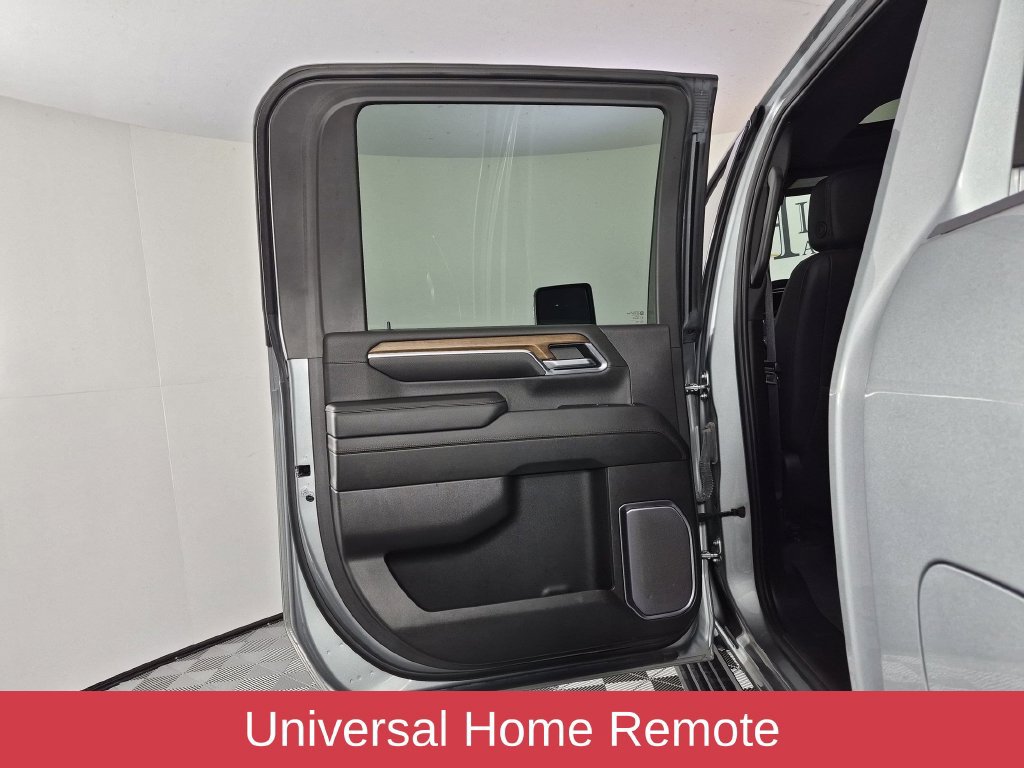 Used 2024 Chevrolet Silverado 2500 High Country w/ High Country Premium Package AWD/4WD image 31