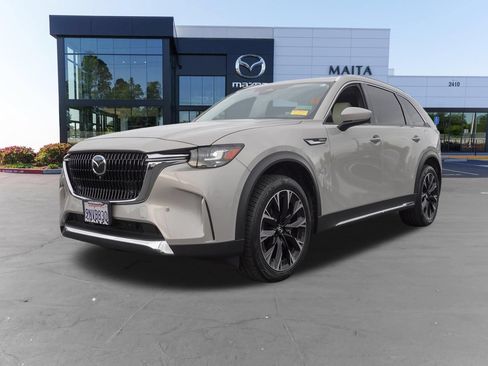 Certified 2024 MAZDA CX-90 Plug-In Hybrid w/ Premium Plus AWD/4WD image 9