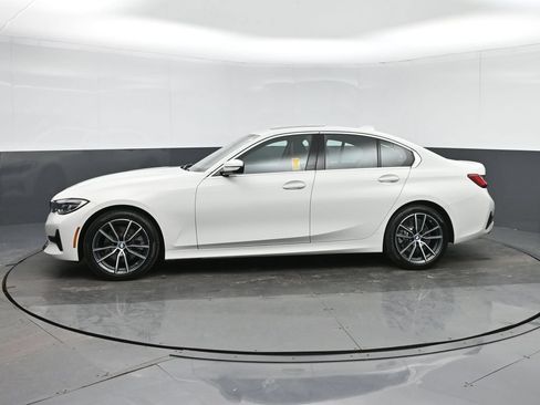Used 2019 BMW 330i xDrive Sedan w/ Convenience Package AWD/4WD image 4