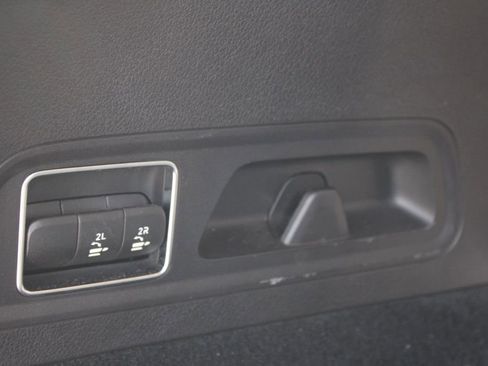 Certified 2023 Mercedes-Benz GLS 450 4MATIC image 38