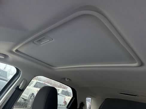 Used 2020 Ford EcoSport SE image 9