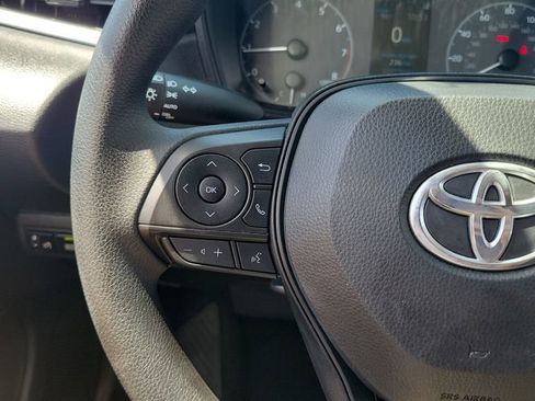 Used 2023 Toyota Corolla LE FWD image 18