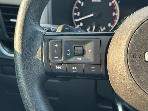 Certified 2023 Nissan Rogue SV FWD image 38