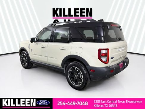 Used 2025 Ford Bronco Sport Outer Banks w/ Outer Banks Tech Package+ AWD/4WD image 7