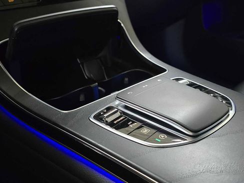 Certified 2022 Mercedes-Benz GLC 300 4MATIC Coupe image 33