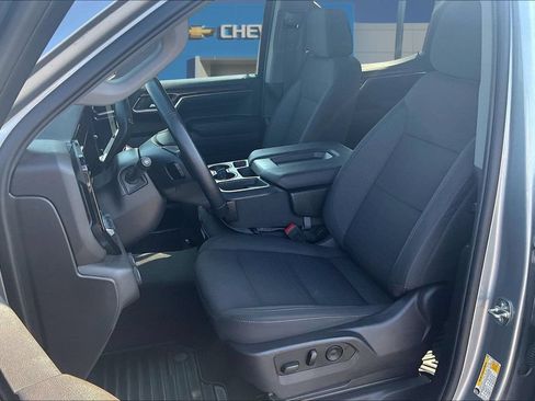 Used 2023 Chevrolet Silverado 1500 LT AWD/4WD image 22