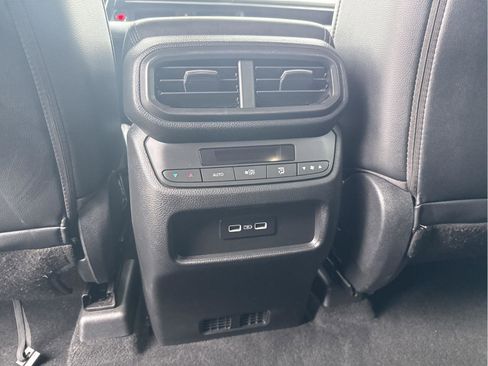 Used 2023 Honda Pilot EX-L image 18
