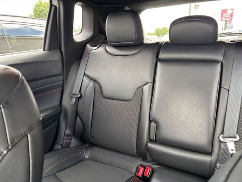 Used 2025 Jeep Compass Trailhawk AWD/4WD image 38