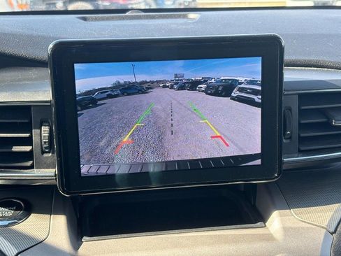 Used 2023 Ford Explorer XLT w/ Equipment Group 202A image 25