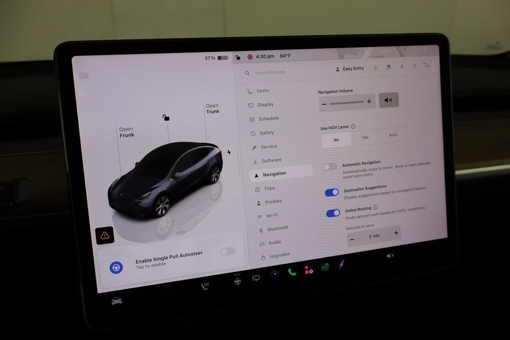 Used 2023 Tesla Model Y Long Range AWD/4WD image 39