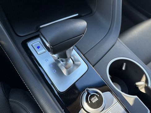 Used 2020 Genesis G70 2.0T image 21