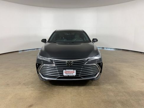 Used 2020 Toyota Avalon Limited w/ Advanced Safety Package FWD image 3