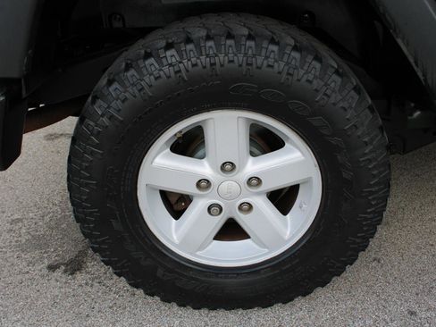 Used 2008 Jeep Wrangler Unlimited X image 7