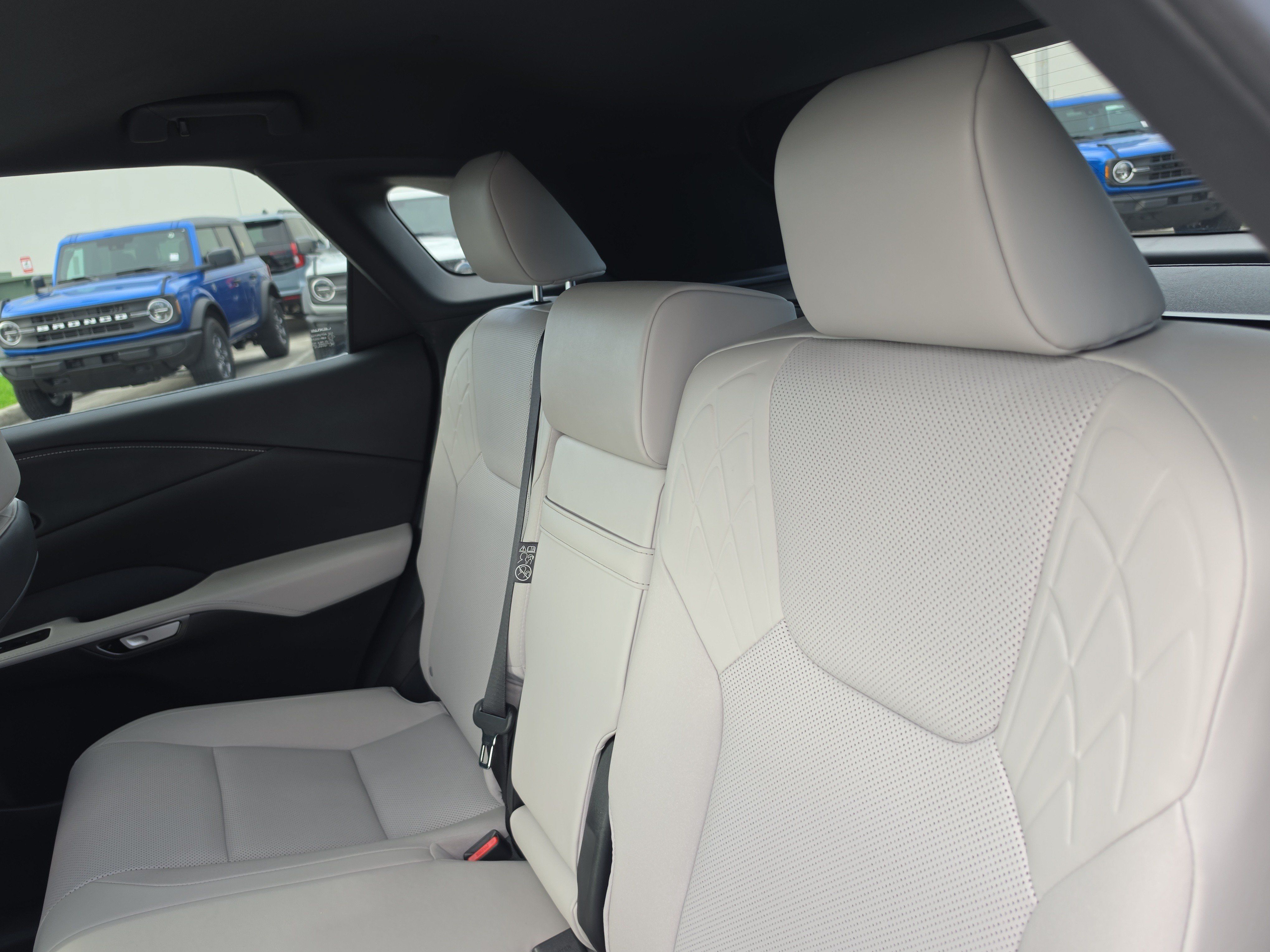 Used 2023 Lexus RX 350 Premium w/ Cold Area Package FWD image 13