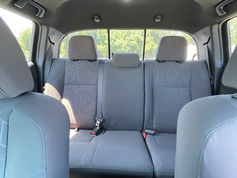 Used 2017 Toyota Tacoma TRD Sport w/ Premium & Technology Package AWD/4WD image 14