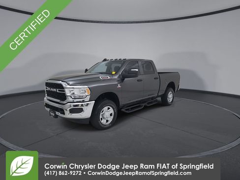 Used 2024 RAM 2500 Tradesman w/ Chrome Appearance Group AWD/4WD image 7