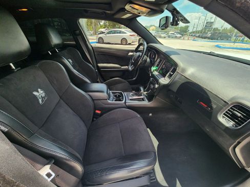 Used 2020 Dodge Charger Scat Pack w/ Dynamics Package RWD image 11