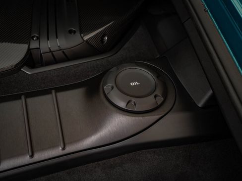 Used 2024 Porsche 718 Cayman GT4 RS w/ Weissach Package image 61