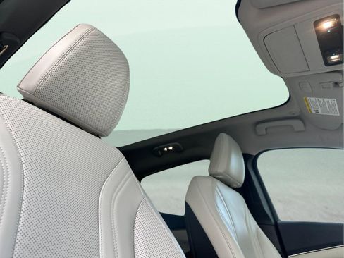 Used 2022 Ford Mustang Mach-E Premium image 17