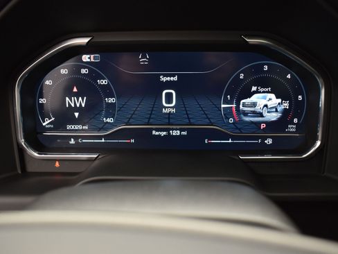 Used 2024 GMC Sierra 1500 AT4 w/ Technology Package image 26