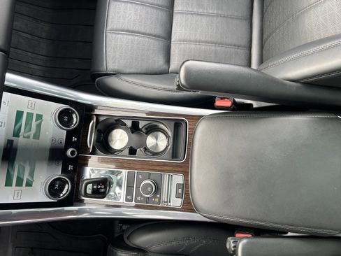 Used 2019 Land Rover Range Rover Sport HSE Dynamic image 10