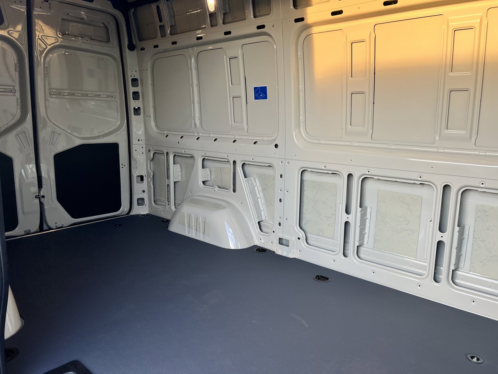 Used 2025 Mercedes-Benz Sprinter 2500 image 19