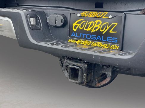 Used 2017 Toyota Tacoma TRD Sport image 14