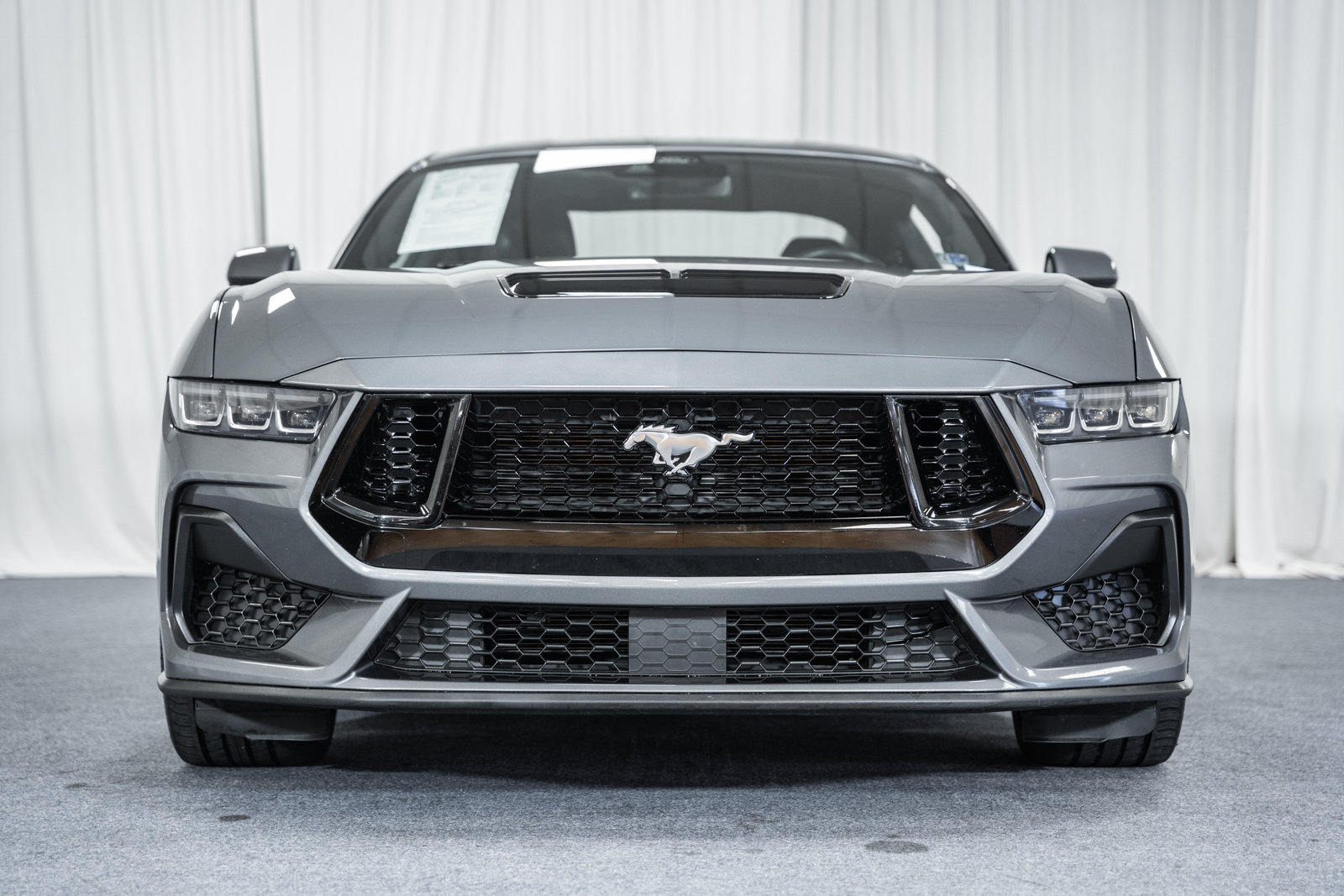 Used 2024 Ford Mustang GT Premium RWD image 2