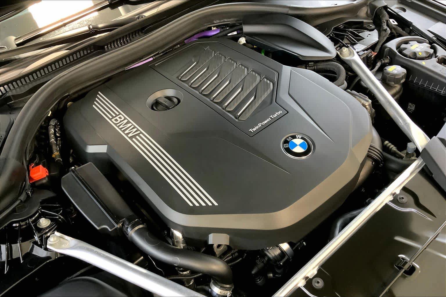 Used 2023 BMW 540i xDrive w/ M Sport Package AWD/4WD image 31