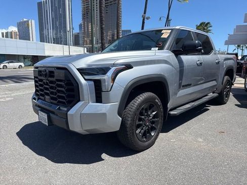 Used 2024 Toyota Tundra Limited w/ TRD Off-Road Package image 3