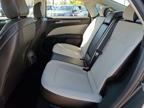 Certified 2020 Ford Fusion SE w/ Equipment Group 151A image 13