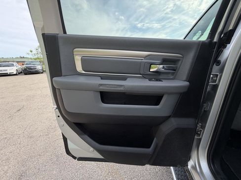 Used 2018 RAM 1500 Big Horn AWD/4WD image 25
