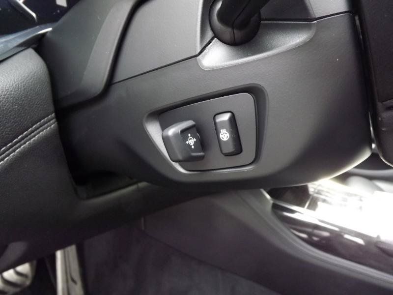 Used 2018 BMW 750i xDrive AWD/4WD image 16