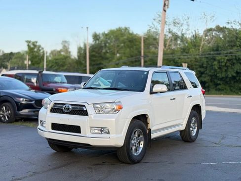 Used 2013 Toyota 4Runner SR5 w/ Convenience Pkg AWD/4WD image 3