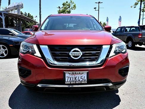 Used 2017 Nissan Pathfinder S FWD image 2