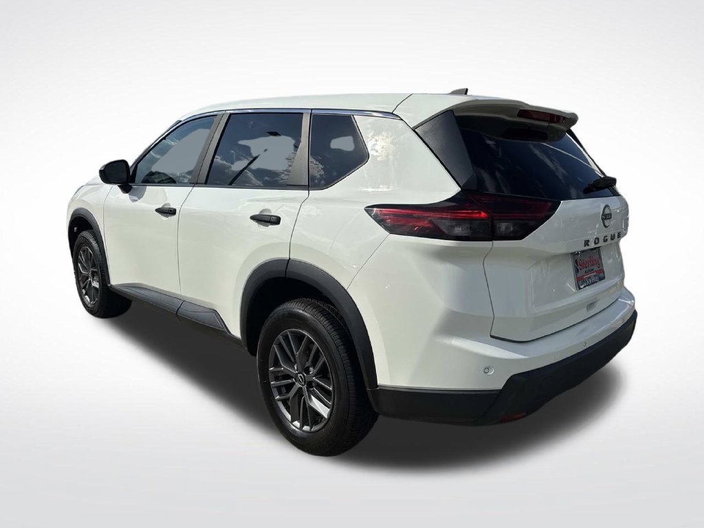 Used 2024 Nissan Rogue S FWD image 7