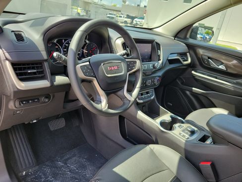 Used 2024 GMC Terrain Denali w/ Denali Premium Package AWD/4WD image 9