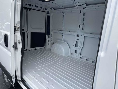 Used 2024 RAM ProMaster 1500 w/ Safety Group FWD image 29