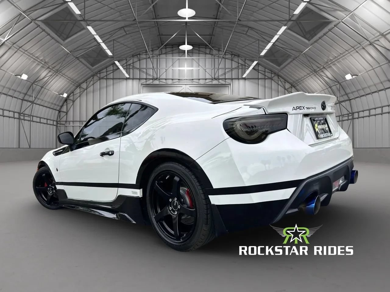 Used 2017 Toyota 86 RWD image 14